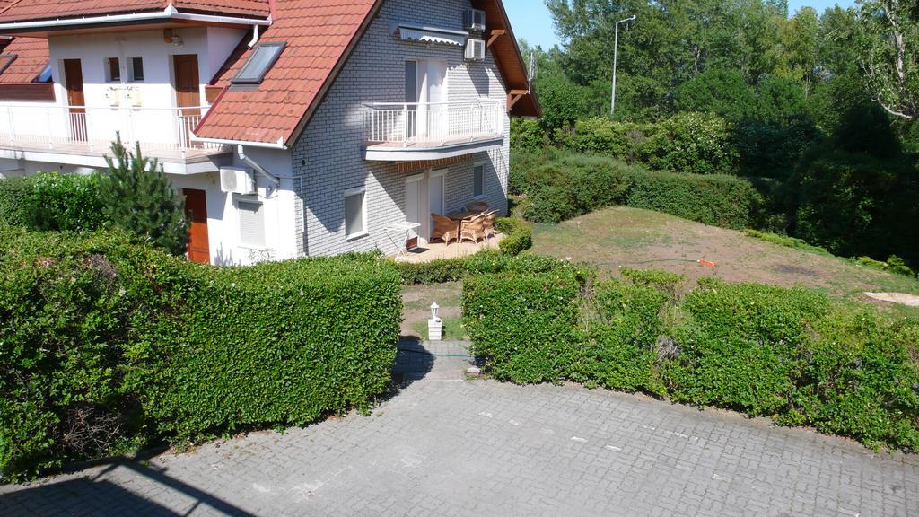 Ferienwohnung Nyarido Apartman Alsóörs Exterior foto
