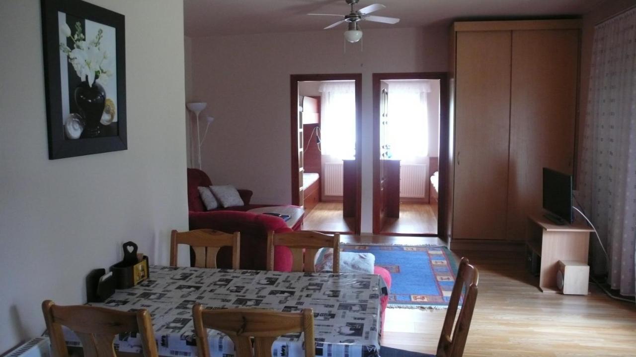 Ferienwohnung Nyarido Apartman Alsóörs Exterior foto